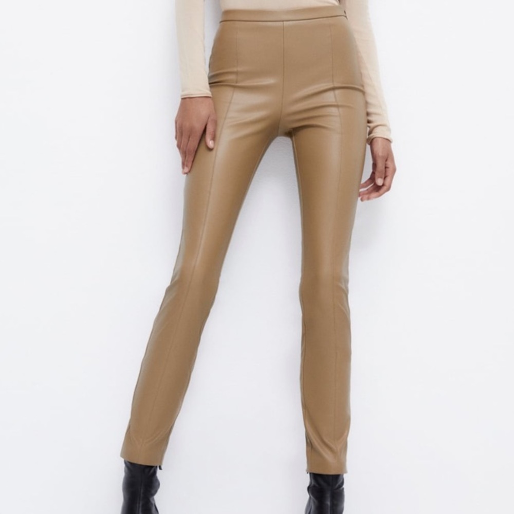 FAUX LEATHER LEGGINGS💕NWT